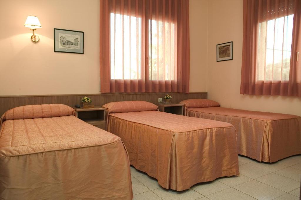Hostal Montserrat Tona Camera foto